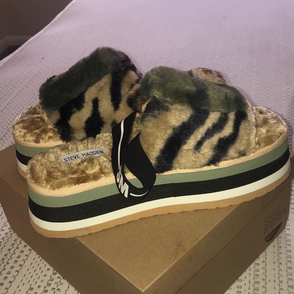 Steve Madden Shoes - Picture 1 of 1